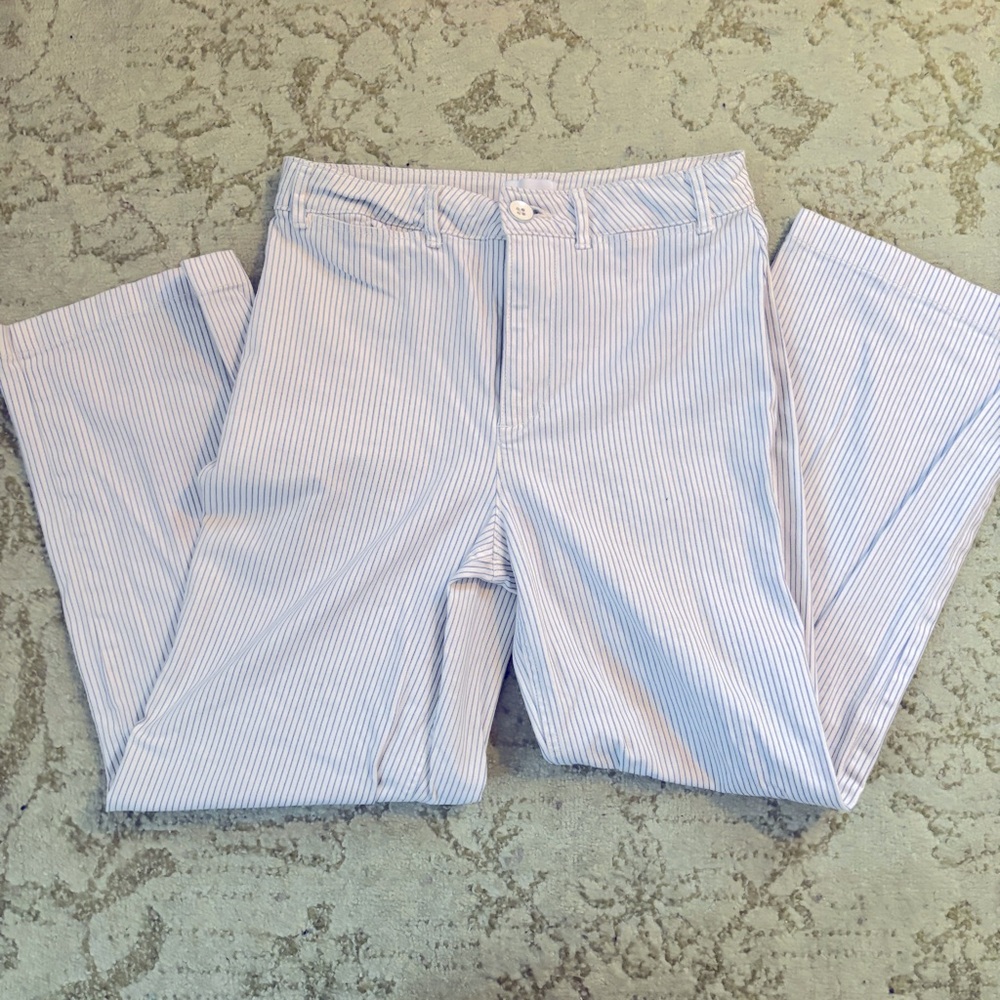 Old Navy Wide Leg White Pants with Navy Stripes